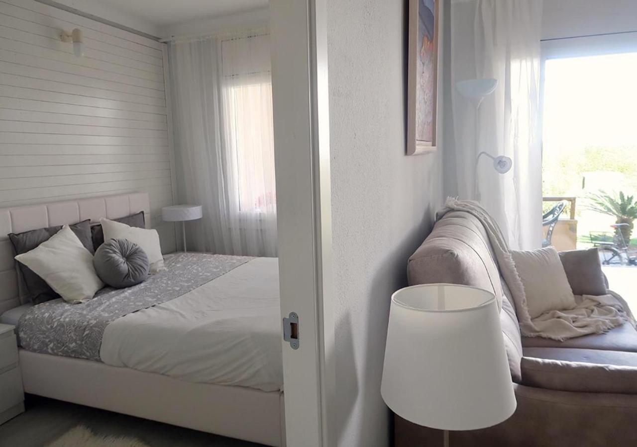 Apartamentos Stil Mar Anna - L'Escala Stil Mar エクステリア 写真